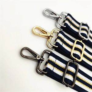 Adjustable striped shoulder strap for bags with gold thread and multiple metal hook options