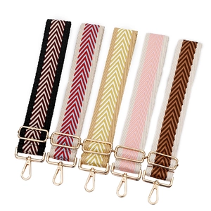 Sangles de sac réglables en jacquard coloré à motifs de flèches avec crochets dorés