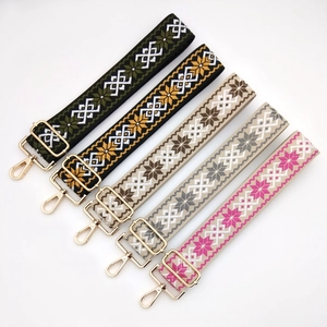 Bandoulières tissées réglables de style ethnique avec motifs flocons et crochets dorés
