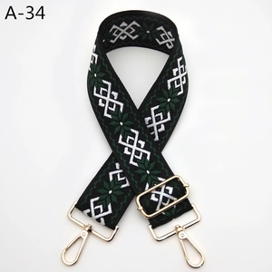 Bandoulière ethnique tissée A-34 avec motifs géométriques verts et crochets dorés