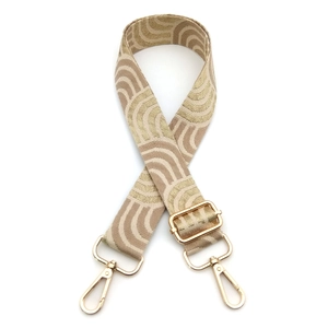 Adjustable woven shoulder strap for bags with gold jacquard pattern and lobster clasps