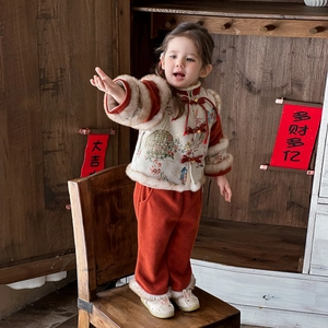 Traditional embroidered winter Chinese New Year outfit for baby girls with warm fleece lining
