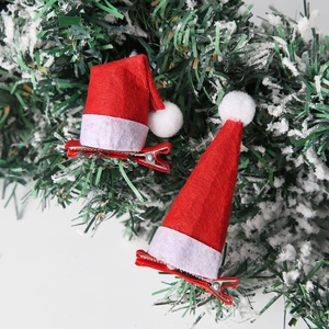Set di due mini fermagli per capelli a cappello di Babbo Natale in feltro rosso