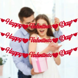 Striscione rosso Happy Valentine's Day con cuori per decorazioni di feste romantiche