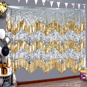 Tenda a frange a zigzag oro e argento per decorazioni murali per feste festive