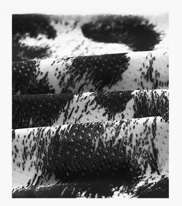 Détail macro du tissu en soie glacée respirant avec motif animal pour sous-vêtements homme