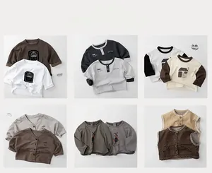 Collage di outfit casual per bambini con cardigan e gilet in velluto a coste alla moda