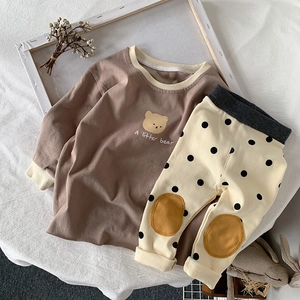 Ensemble t-shirt manches longues et pantalon à pois avec motif ours pour petit enfant