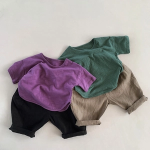 Kids' slub cotton short sleeve t-shirts and shorts set in purple, green and khaki