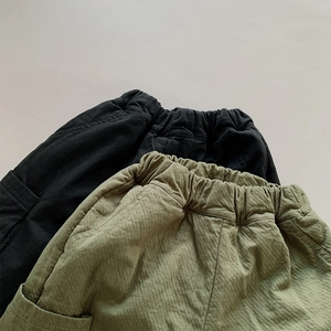 Kinder Fleece-Gefütterte Cargohose in Schwarz und Olivgrün, lockere Passform für Winter
