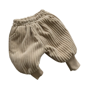 Pantaloni in velluto a coste beige per bambini con pile caldo e taglio stile harem