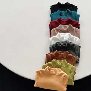 Kinder Thermo-Stehkragen-Shirts in neun Farben für das Winter-Layering und Komfort