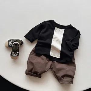 Kids long sleeve cotton T-shirt with white block design and brown casual pants set
