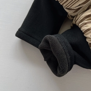 Winter thermal wide leg pants with fleece lining and brown pleated texture details