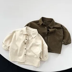 Chemises à manches longues pour enfants en coton crème et vert olive de style vintage