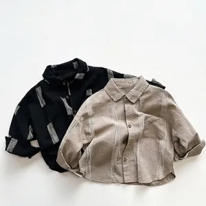 Chemises boutonnées en coton pour enfants en noir et kaki avec tissu texturé doux