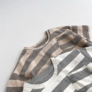 T-shirts rayés pour enfants en coton doux avec poche frontale, design minimaliste japonais