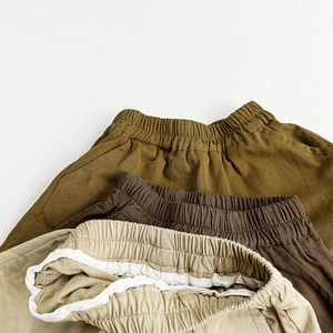 Pantaloncini vintage in cotone per bambini con elastico in vita in oliva e caffè
