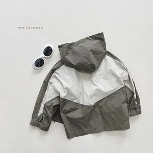 Kids color-block hooded sunscreen jacket in olive green and off-white lightweight fabric