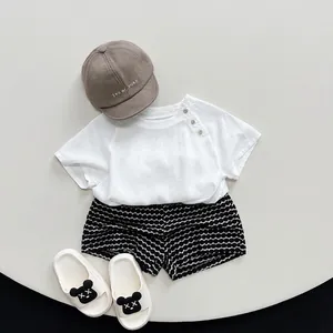 Kids linen cotton short sleeve T-shirt with polka dot shorts and summer accessories