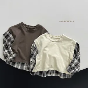 Detailaufnahme Kinder-Langarmshirt im Lagenlook mit Karo-Patchwork-Elementen