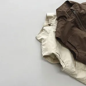 Kids Harajuku style fleece-lined cargo vest in dark brown and beige colors with zipper