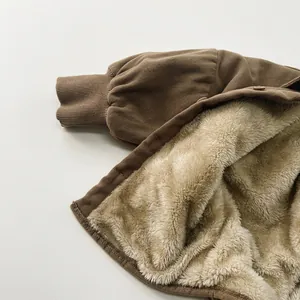 Veste vintage en velours côtelé marron pour enfants avec doublure polaire et poignets côtelés