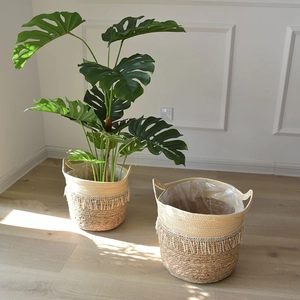 Natural woven plant basket set with tassels and dual handles for Nordic home decor
