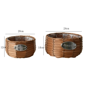 Handwoven straw flower pots set of 2 with metal Flowers plaque and waterproof liner