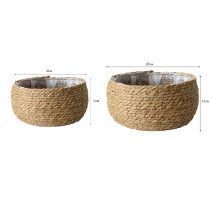 Detailed dimensions of round woven grass planters with waterproof plastic liners