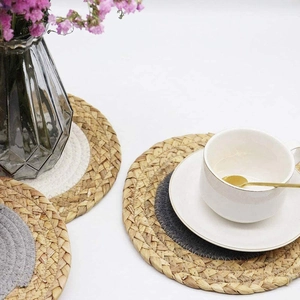 Sets de table ronds tressés à la main en coton et paille résistants à la chaleur