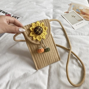 Handmade Woven Sunflower Phone Crossbody Bag Summer Beach Daisy Straw Bag For Women Forest Style Small Crochet Shoulder Bag