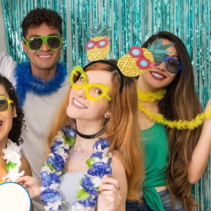 Serre-tête de fête d'été avec ananas pailleté pour thème tropical et plage hawaïenne