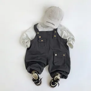 Kinder Latzhosen-Set im koreanischen Stil mit Langarmshirt und Baseballkappe