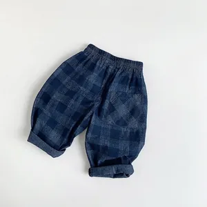 Pantalon à carreaux bleu marine pour enfants avec taille élastique et revers