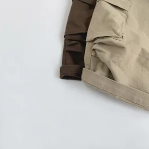 Pantalon cargo pour enfants en sergé de coton marron et kaki avec grandes poches latérales