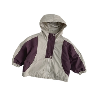 Kids color-block hooded jacket in beige and purple with windproof zipper closure