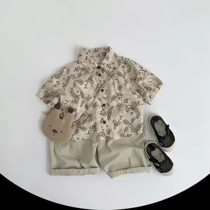 Korean style floral short sleeve shirt and shorts set with bear bag for toddlers