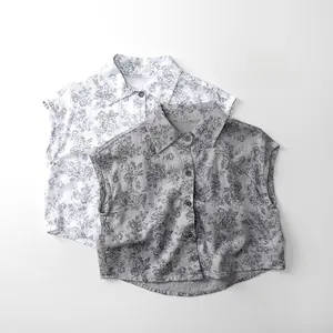 Détails de chemises à imprimé floral vintage avec col classique et fermeture à boutons