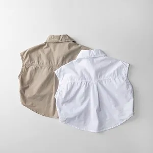 Chemises sans manches en coton pour enfants en beige et blanc avec col boutonné classique