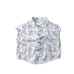 Chemise sans manches imprimé floral pour garçon avec col et poche poitrine en blanc