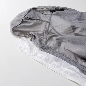 Veste légère grise à capuche pour enfants avec protection solaire et doublure respirante