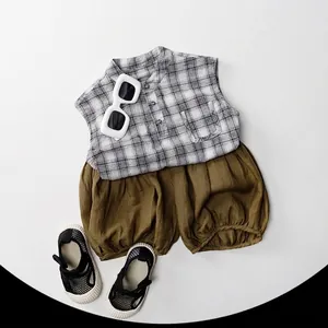 Ensemble chemise sans manches à carreaux et short bouffant vert olive pour enfants