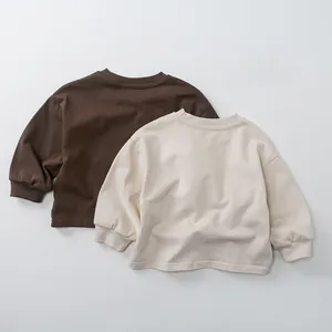 T-shirts enfants à manches longues marron et beige avec poignets côtelés et épaules tombantes