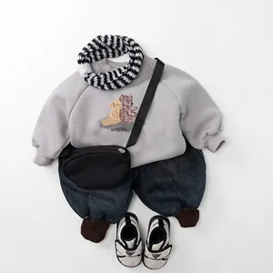 Tenue d'hiver enfant avec pantalon jean polaire et sweat ours lot de 5 pièces