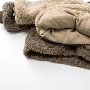 Veste en polaire pour enfants en marron et beige avec texture épaisse et chaude