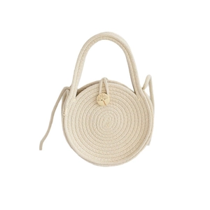 Sac fourre-tout rond en paille tressée beige avec bouton en bois et bandoulière