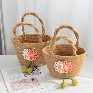 Sac cabas en coton tissé à la main avec marguerites 3D et pompons colorés décor