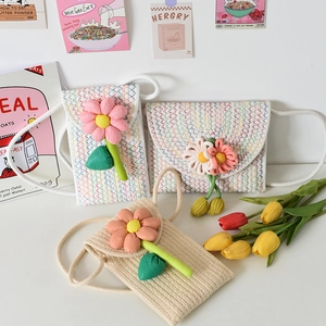 Handgefertigte gewebte Handy-Tasche mit 3D-Blumen und Stickerei für den Sommerstrand
