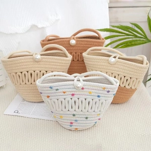 Women Creative Handmade Cotton Rope Woven Bucket Bag Light Small Shoulder Bag Fashion Artificial Pearl Buckle Vacation Straw Style Handbag